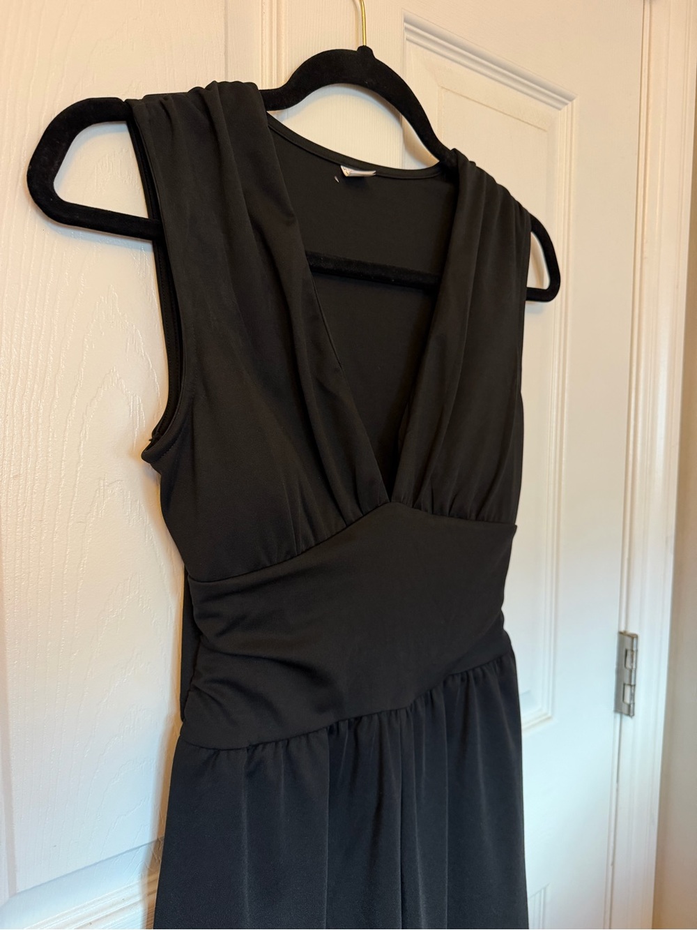 NWOT Halara XS Black Sleeveless V-Neck Maxi Jumpsuit